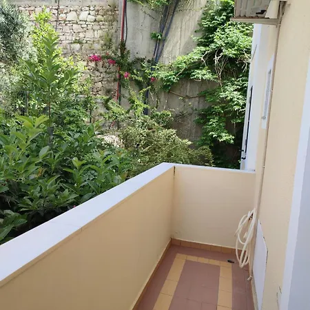 Cimi * Sarandë